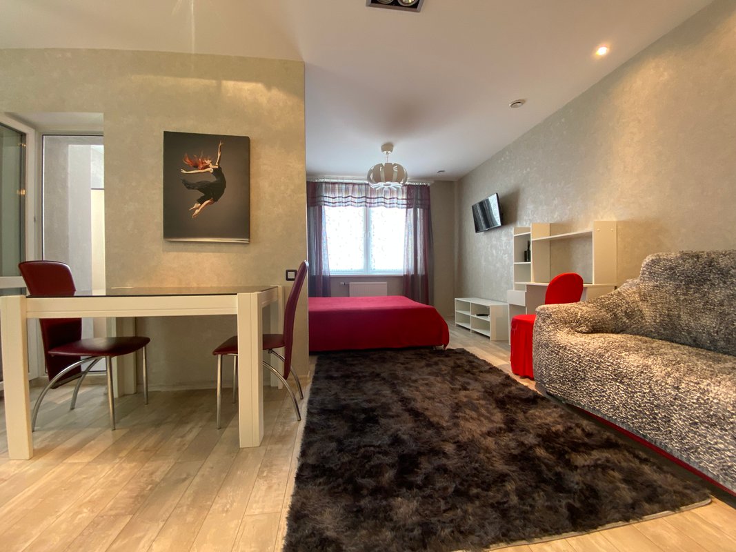 1 room, Минск