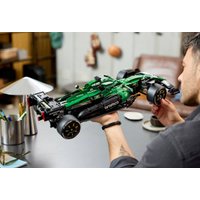 Конструктор LEGO Technic 42240 Aston Martin Aramco AMR25 F1
