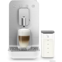 Кофемашина Smeg BCC13WHMEU