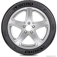 Летние шины Michelin Pilot Sport 4 245/40R19 98Y (run-flat)