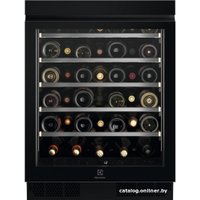 Винный шкаф Electrolux EWUS040B8B