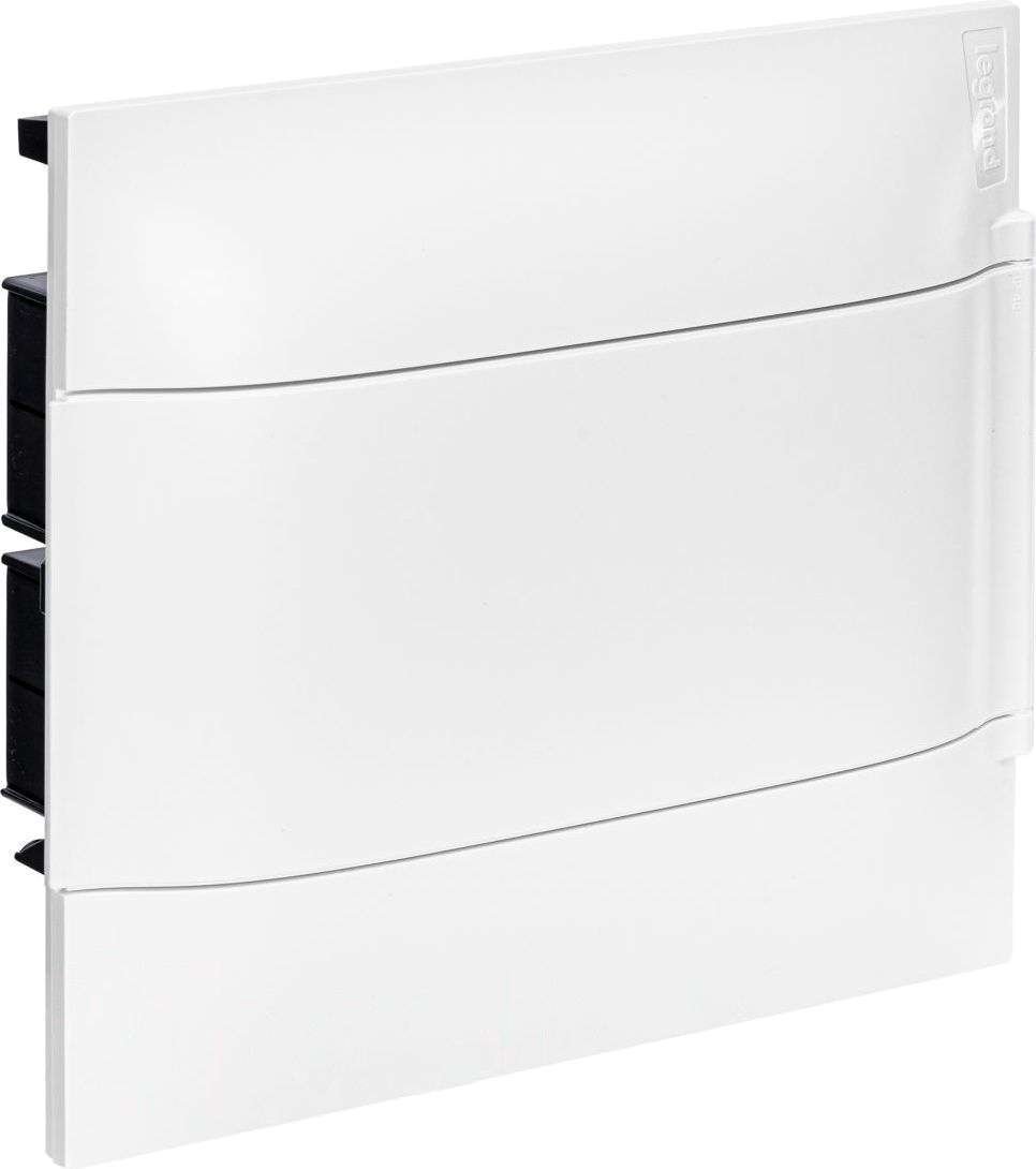 

Щит распределительный Legrand Practibox S 8М 134548