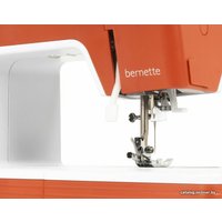 Электромеханическая швейная машина Bernina Bernette 05 Crafter