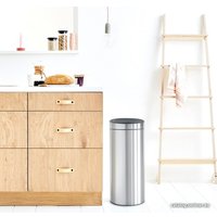 Мусорное ведро Brabantia Touch Bin New 30 л (стальной с защитой от отпечатков)