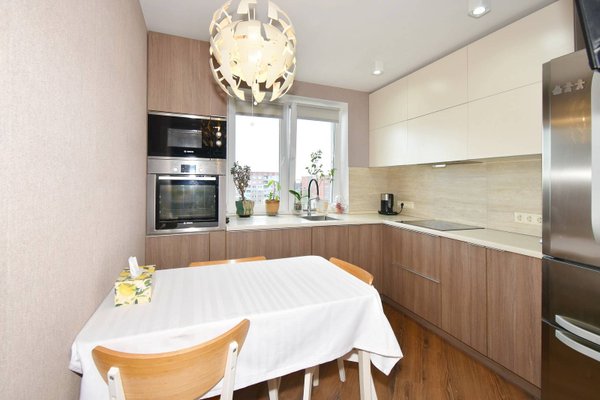 2-комн. квартира — Нестерова ул., 59
