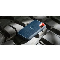 Внешний накопитель SanDisk Extreme V2 SDSSDE61-500G-G25 500GB