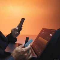 Аппаратный криптокошелек Ledger Nano X (ретро гейминг)