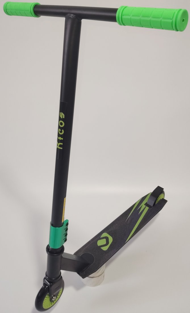 

Трюковый самокат Ricos Storm JL-300TB (зеленый)