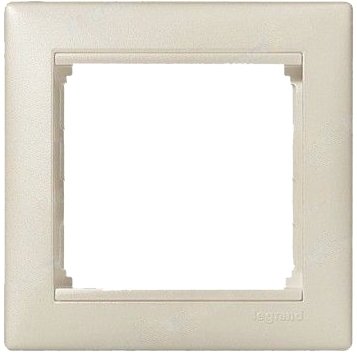 

Рамка Legrand Valena 7 704 71