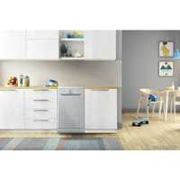 Отдельностоящая посудомоечная машина Indesit DSCFE 1B10 S RU