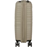 Чемодан American Tourister Flytwist Sandstone 55 см