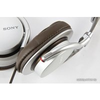 Наушники Sony MDR-1R