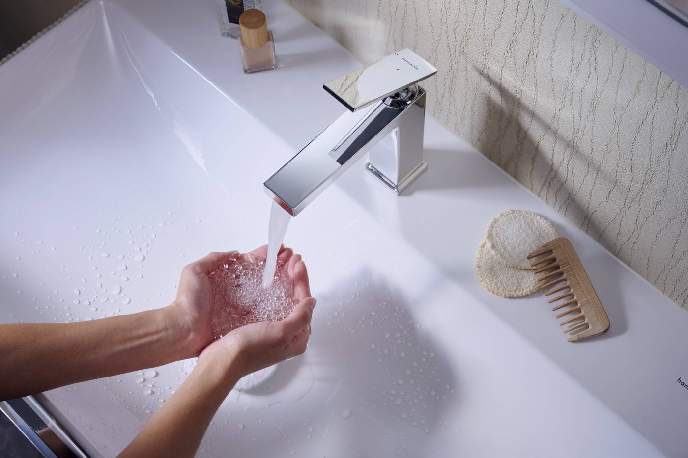

Смеситель Hansgrohe 73014000