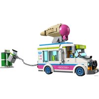 Конструктор LEGO City 60314 Погоня полиции за грузовиком с мороженым