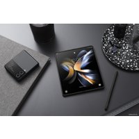 Телефон Samsung Galaxy Z Flip4 8GB/256GB (графитовый)