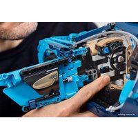 Конструктор LEGO Technic 42083 Bugatti Chiron