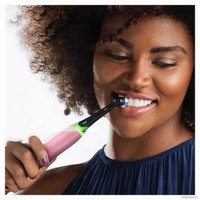 Электрическая зубная щетка Oral-B iO 5 (magnetic pink)