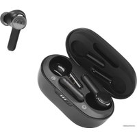Наушники JBL Quantum TWS