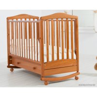 Классическая детская кроватка Гандылян Симоник (вишня, качалка-колесо)