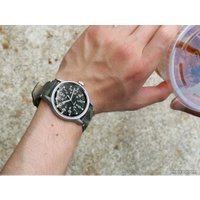 Наручные часы Timex TW2R68100