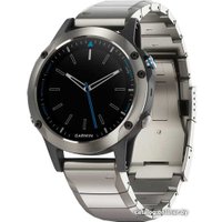 Умные часы Garmin Quatix 5 Sapphire (серебристый)