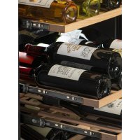 Винный шкаф Avintage AVU31D88