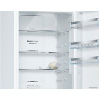 Холодильник Bosch KGN39XW33R