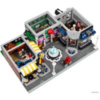 Конструктор LEGO Creator 10255 Городская площадь