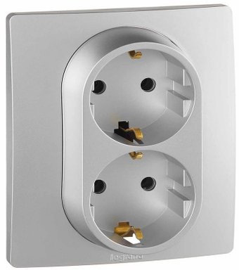 Розетка Legrand Etika 672423 (Алюминий)