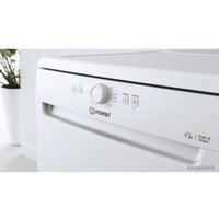 Отдельностоящая посудомоечная машина Indesit DFE 1B19 14