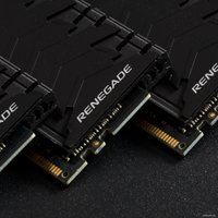 Оперативная память Kingston FURY Renegade 2x16GB DDR4 PC4-25600 KF432C16RB1K2/32