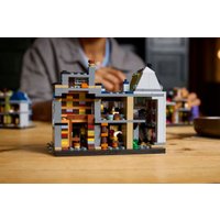 Конструктор LEGO Harry Potter 76444 Косой переулок: Волшебные магазины