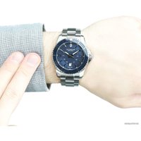 Наручные часы Victorinox Maverick 241602
