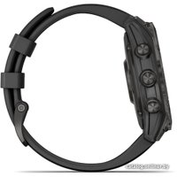 Умные часы Garmin Fenix 7 Sapphire Solar (серый карбон/черный)