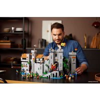 Конструктор LEGO Icons 10305 Замок Львиных рыцарей