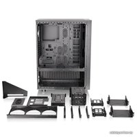 Корпус Thermaltake Core X71 Tempered Glass Edition [CA-1F8-00M1WN-02]