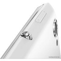 Телефон Sony Xperia L