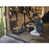 Зарядное устройство DeWalt DCB116 (40В)