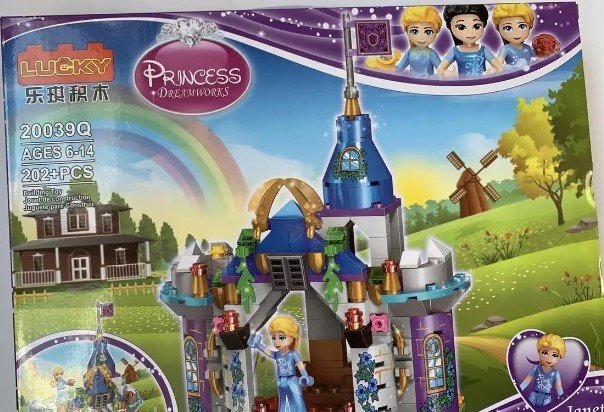 

Конструктор LUCKY Princess E702-H26589-20039Q Замо