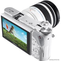 Беззеркальный фотоаппарат Samsung NX300 Kit 18-55mm