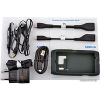 Телефон Nokia N8