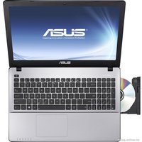 Ноутбук ASUS X550L