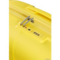 Чемодан-спиннер American Tourister Starvibe Electric Lemon 55 см