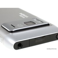 Телефон Nokia N8