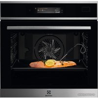 Электрический духовой шкаф Electrolux EOB9S31WX