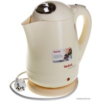 Электрический чайник Tefal BF925232