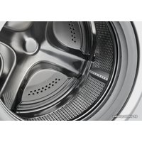 Стиральная машина Electrolux EW6S5R06W