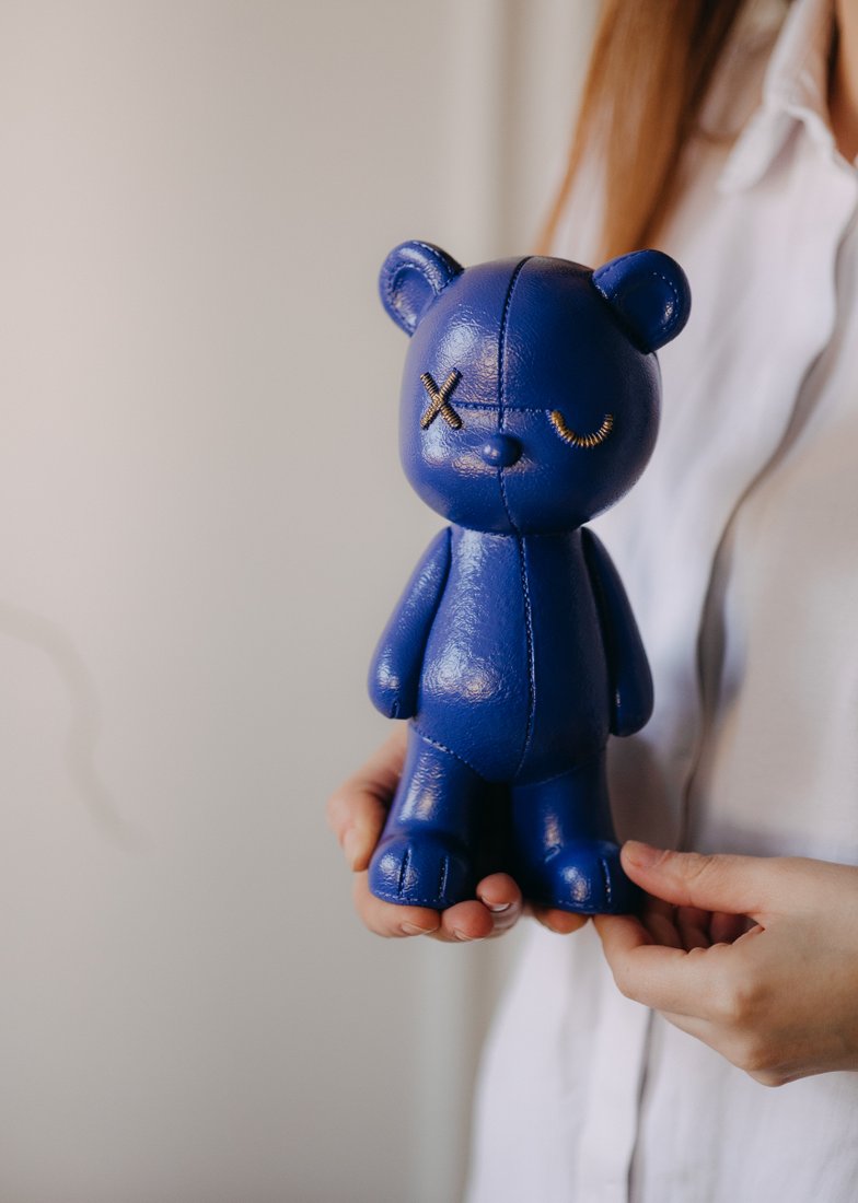 

Статуэтка К.РАМА Мишка кожаный Kaws & Bearbrick (синий)