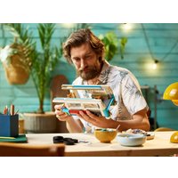 Конструктор LEGO Creator Expert 10279 Фургон Volkswagen T2 Camper