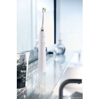 Электрическая зубная щетка Philips Sonicare DiamondClean HX9332/04